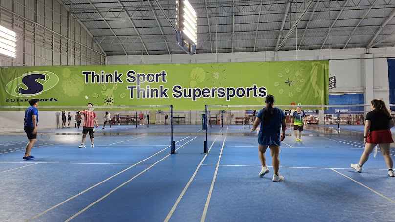 รูปสนาม Badminton ONE