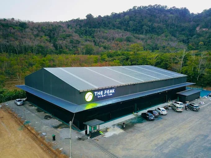 รูปสนาม The Peak Racquet Park