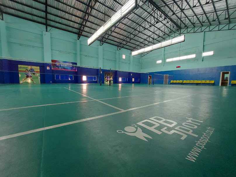 รูปสนาม สนามแบดมินตันสินธานี